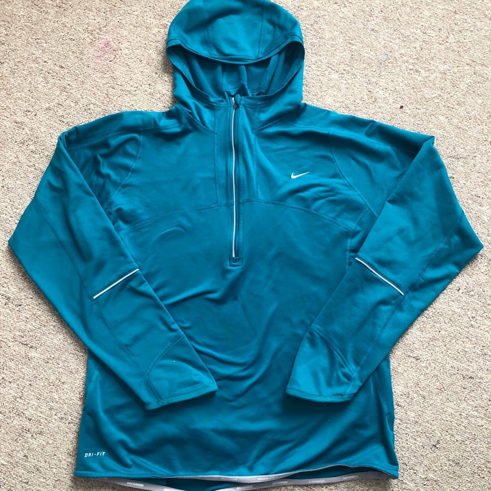 Nike Women’s Dri-Fit 3/4 Pullover